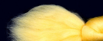 Ovčí vlna merino 21 mic barvená česaná 10 g - 2104 žlutá vanilková