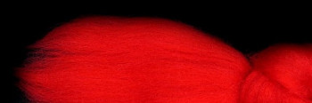 Ovčí vlna merino 21 mic barvená česaná 10 g - 2154 jasně červená