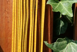 Kožený řemínek hranatý - vepřovice - 5 žlutý